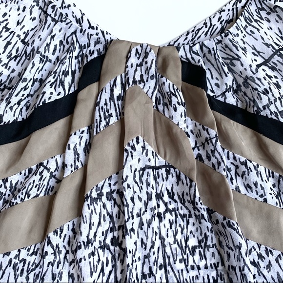 BCBGeneration Size XXS Geo Print Cami Tank Top - Picture 4 of 12